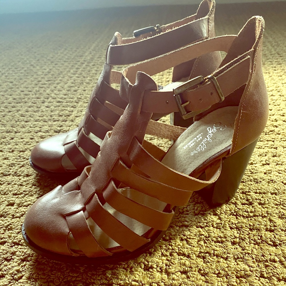 Seychelles Brown Leather Chunky Heels